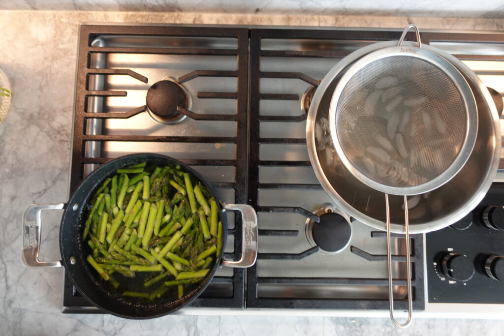 blanching asparagus